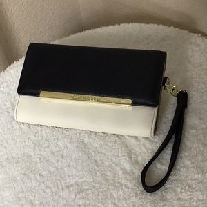 Steve Madden Wristlet - NWOT